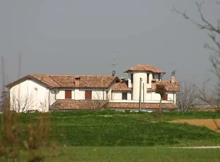 Farm stay Farm Agriturismo Cascina Giovanola Cassano Spinola